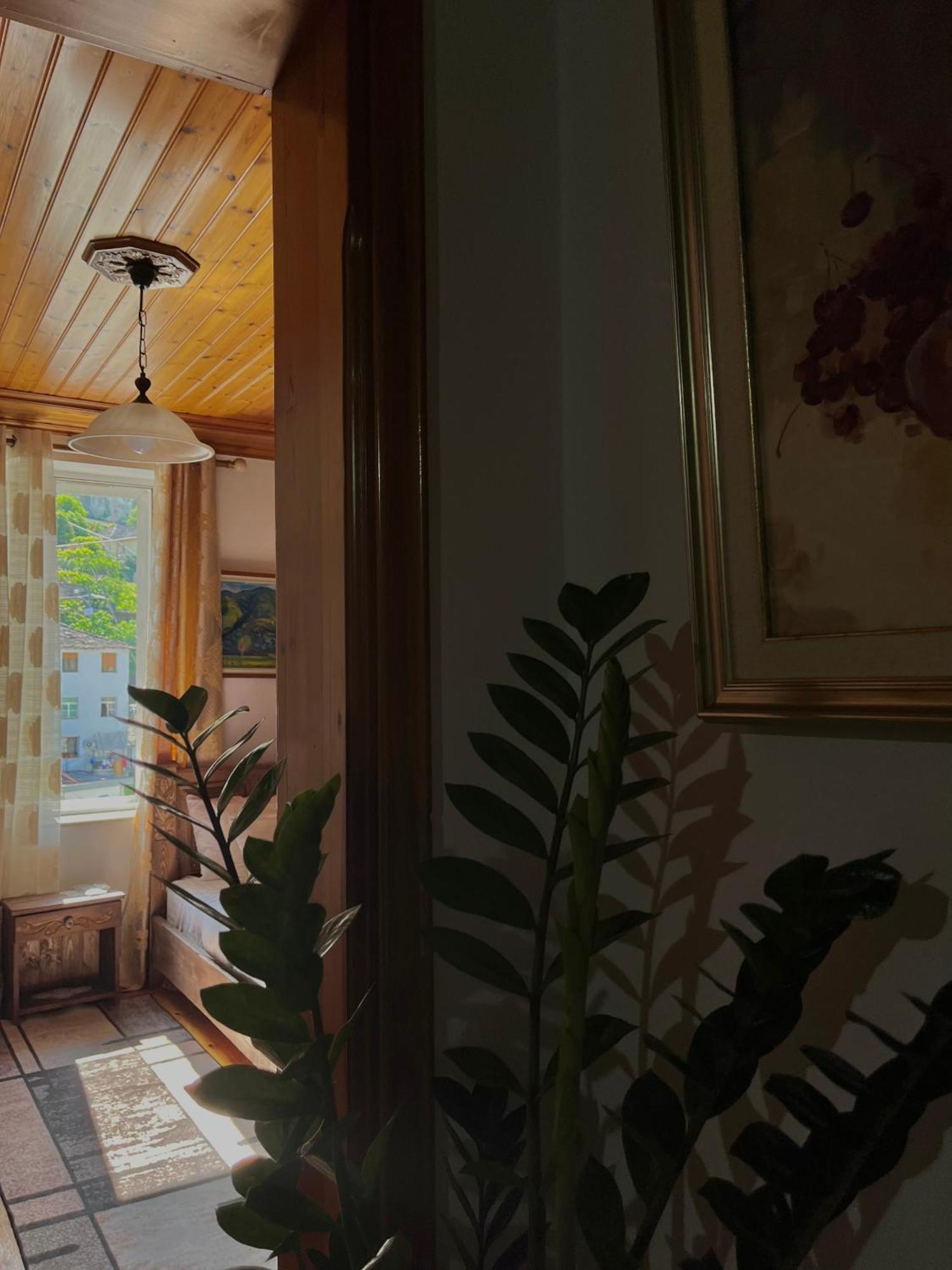 Andria'S Apartment Гирокастра Экстерьер фото